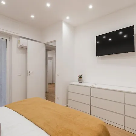 Apartment The Rent - Modern One-bedroom In The Cipro Area